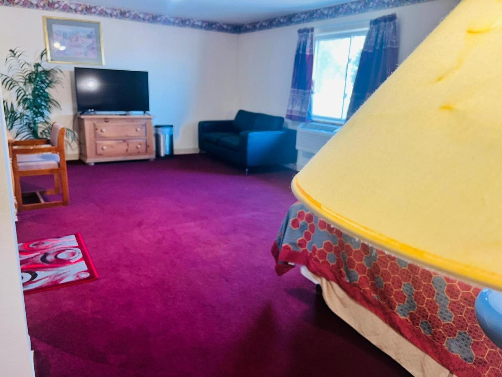 Fort Atkinson Villa Inn Motel Near Hwy 12 Wi Capital O מראה חיצוני תמונה