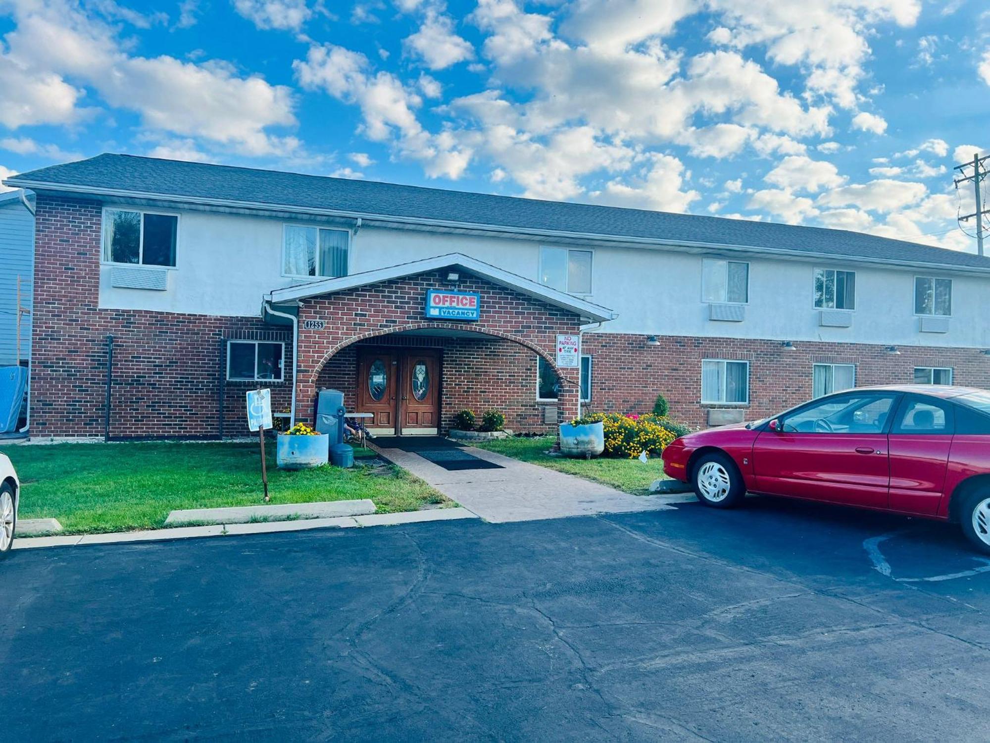 Fort Atkinson Villa Inn Motel Near Hwy 12 Wi Capital O מראה חיצוני תמונה
