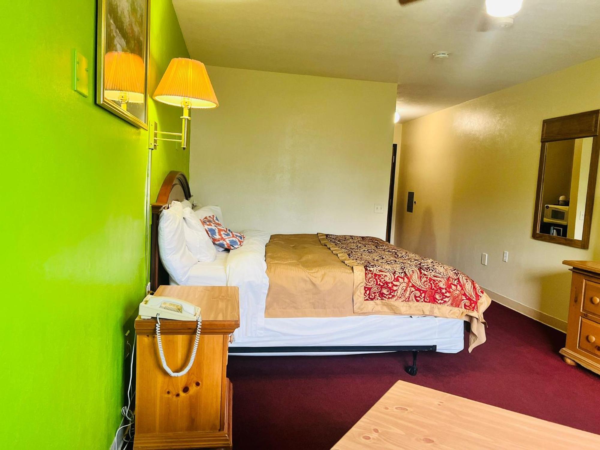 Fort Atkinson Villa Inn Motel Near Hwy 12 Wi Capital O מראה חיצוני תמונה